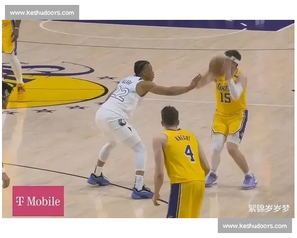 湖人对快船比赛延期引发关注联盟赛程调整与安全成焦点讨论持续热议